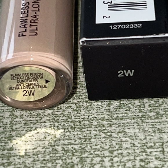 Laura Mercier Flawless Fusion Ultra-long wear Undereye concealer , 2W - Picture 2 of 5